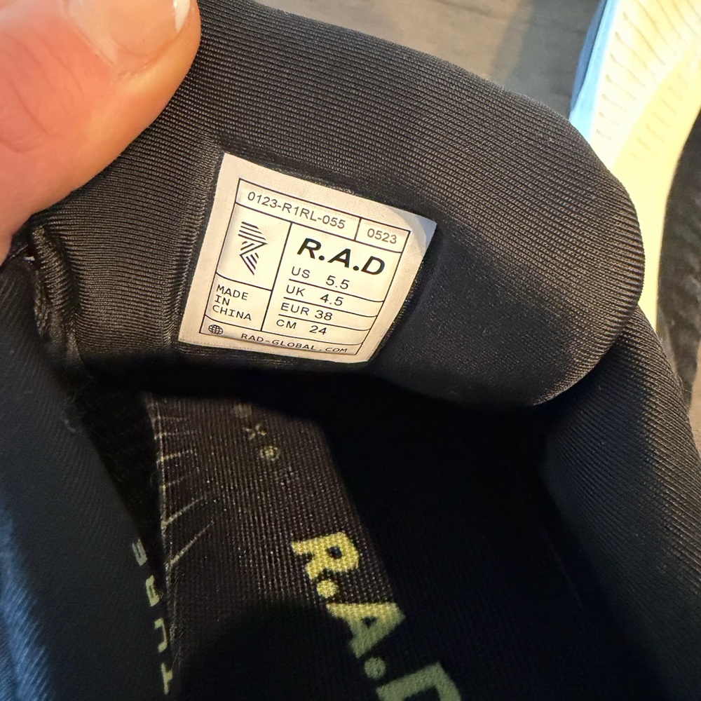 RAD R1 shoes - Picture 3 of 3